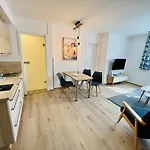 Berringer Arielle, An Der Promenade Apartment